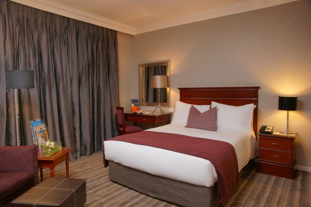 Southern Sun Katherine Street Johannesburg Exterior photo