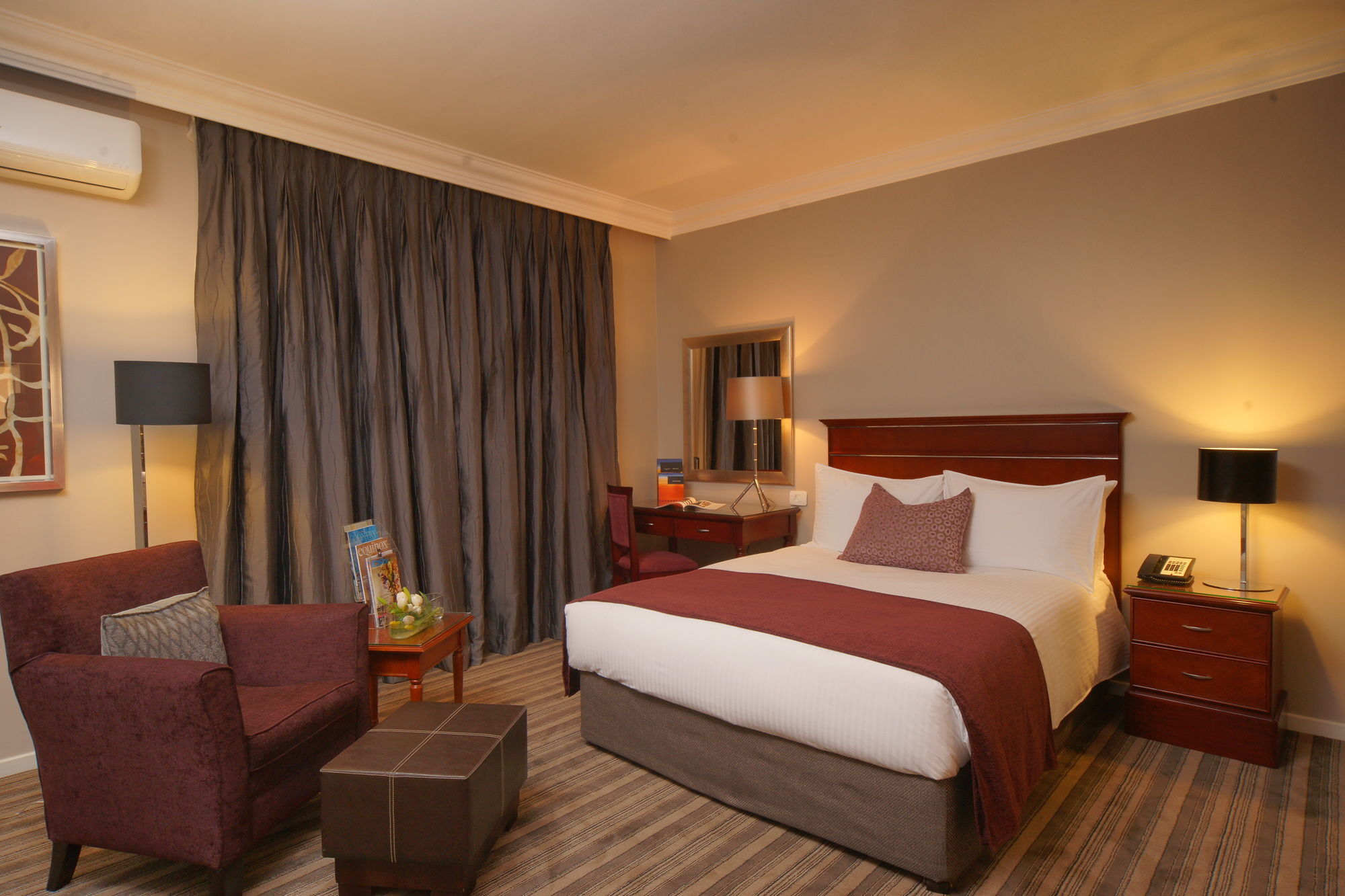 Southern Sun Katherine Street Johannesburg Exterior photo